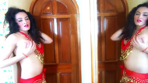 Keira Verga's giant bum